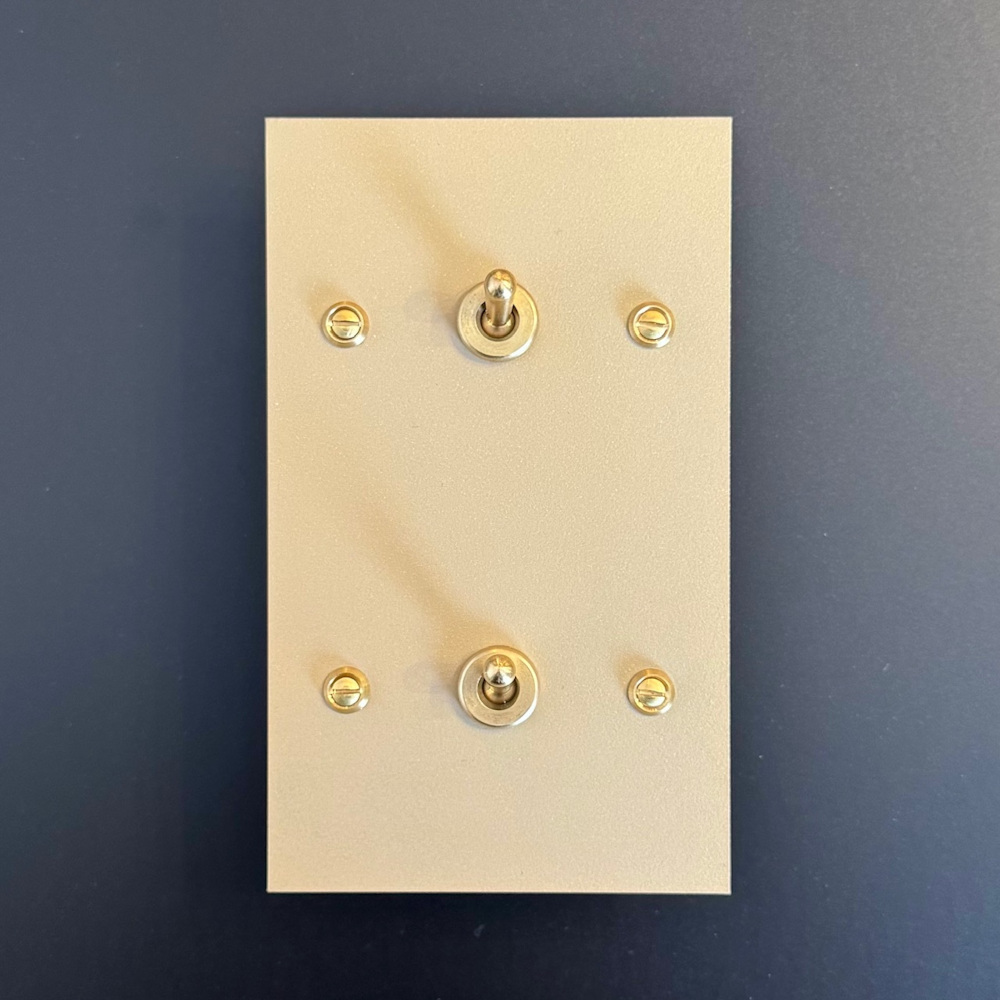 12g2-double-interrupteur-or-laiton-1